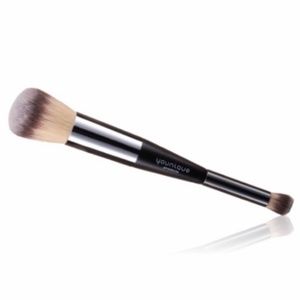 Powder, concealer brush